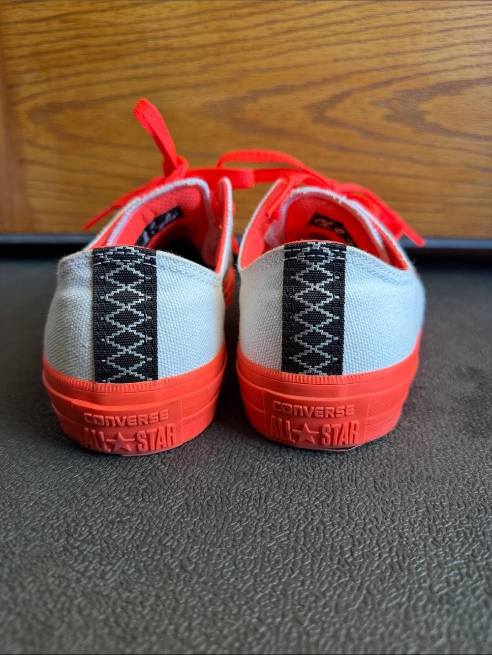 Converse white canvas